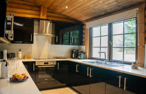 Vermont Lodge - Photo 7