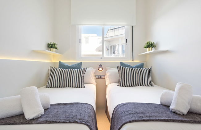 Sitges Group Calm Beach - Foto 14