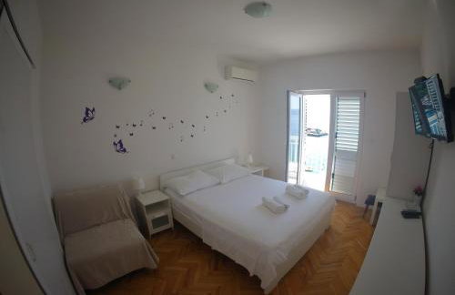 Apartments and Rooms Špiro - Photo 16