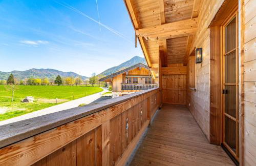 Chalet Kreuth II - Private Alpine Chalet next to Tegernsee for Family & Friends - including Sauna & free parking - Foto 1