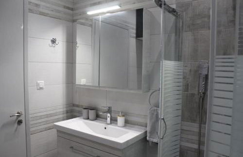 Panos modern country house - Photo 39