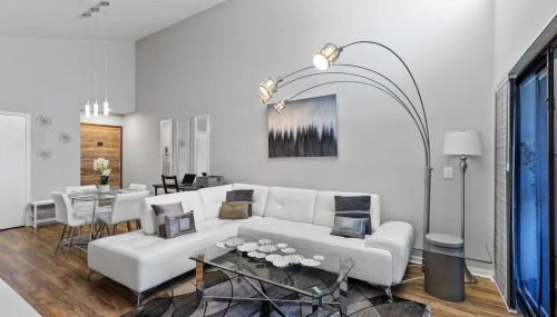 Disney and Airport 15 minutes from Luxury Condo - Foto 5