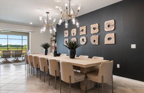 10 BR Home, Themed Rooms, Private Pool, in New Windsor Cay Resort - Foto 21