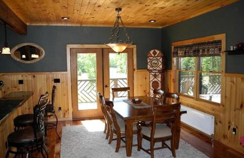Impressive Cabin Rental for Large Groups in Au Sable Forks, New York - Foto 13