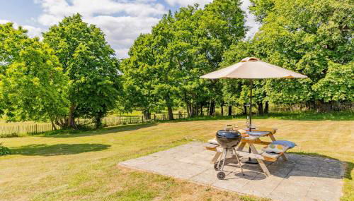 Secluded 3 bed cottage in private parkland - Foto 3, Garden, Garden view