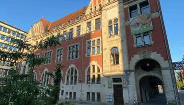 Loft mit Balkon im Historischen Altbau am Marktplatz - 75qm, DisneyPlus, 300mbs Internet - Foto 2