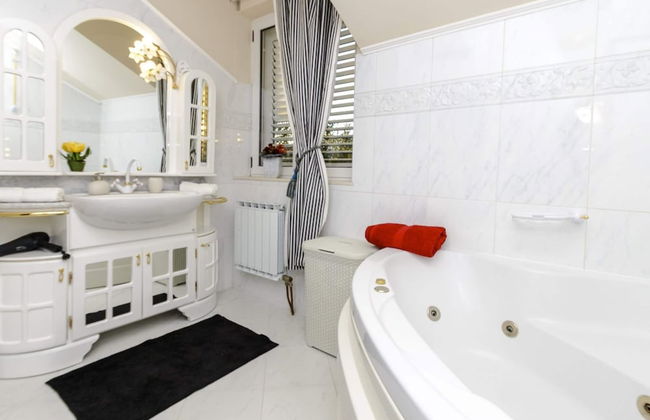 Villa Piano - Four Bedroom Villa With Terrace and Swimming Pool - Foto 21