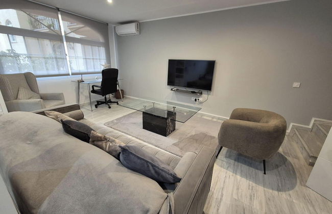 Duplex Apt, 3 Bedroom, Sleeps 6, Pool - Foto 8