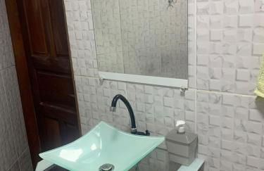 Apartamento para 4 pessoas bem localizado - Foto 18