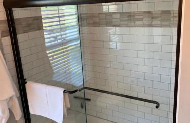 Fully Fenced & Fitted 4BR Near LakePoint Sports - Foto 34