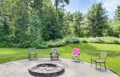 Hot Tub and 2 Recreation Rooms Spacious Onamia Home - Foto 28