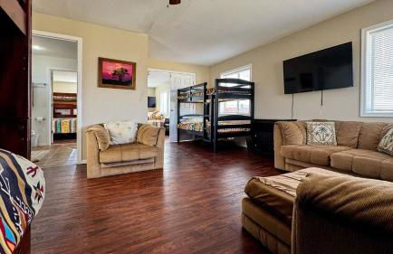 Desert View Retreat - Sleeps 22, Game Garage, Near Skywalk & Lake Mead - Foto 22