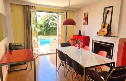 Stunning Home with Outdoor Swimmingpool, 4 Bedrooms and Wifi - Foto 8