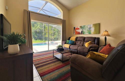 Restful 4BR 3BA with BBQ, Heated Pool & SPA - Foto 1