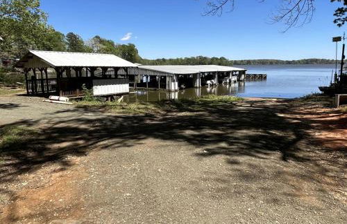 Beautiful Cabin by the Lake Nestled in Sabine National Forest for a Romantic Retreat in Hemphill, Texas - Foto 27