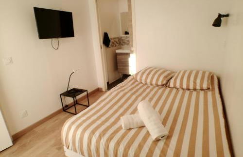 GITE DE MONAS T2 40 m2 tout confort - Foto 1