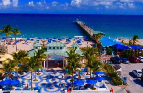 Palm Paradise-Seaside Home w Heated Saltwater Pool - Photo 32