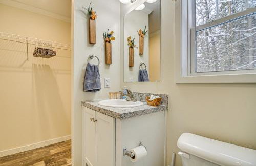 Near Trails and VAST Access! Modern Burke Home Base - Foto 15