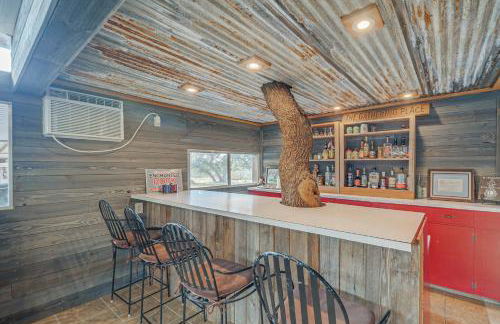 Rustic and Western House on Lake - Swim and Fish! - Foto 4