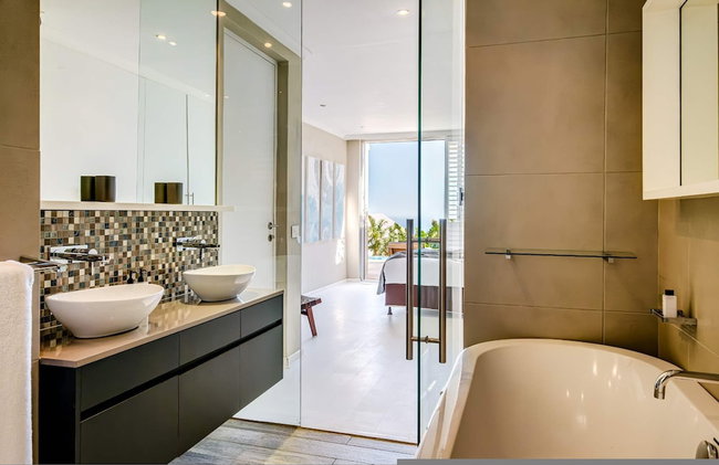 Secure Holiday Apartment w Private Pool Calico - Foto 31