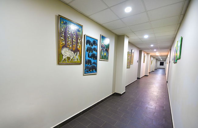 Boulevard Suites - Photo 30