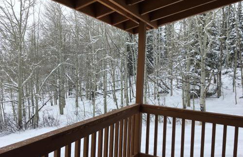 Whistle Pig Retreat at 22 West Cabins and Recreation - Foto 56