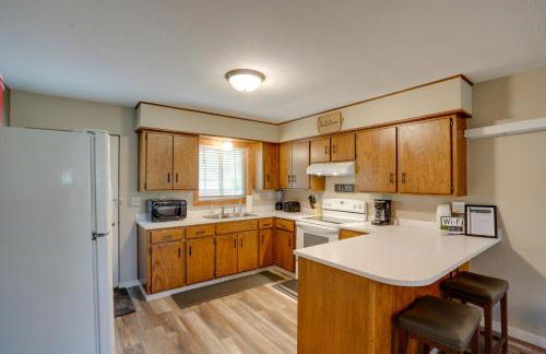 Sacajawea Suite 1 with Deck in Heart of Medora! - Foto 6