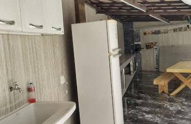 Casa grande com 3 suítes, piscina e área gourmet com churrasqueira - Foto 4