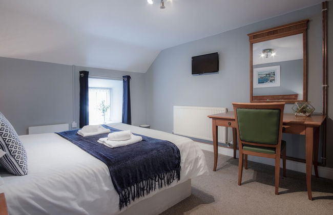 Fletcher Coach House - 3 Bedroom Cottage - Pendine - Photo 18