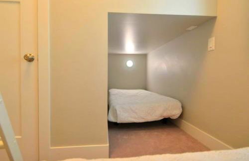 Comfortable and Modern Cabin Rental on Lake Red Rock near Pella, Iowa - Foto 11