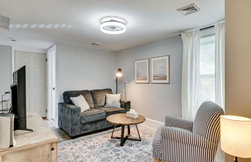 2 Mi to Uptown Centrally Located Kingston Apt! - Foto 4