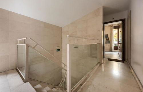 Ático con terraza, parking y chimenea junto a Universidad - Foto 33