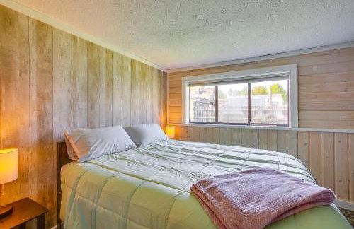 Charming Lake Ann Apartment - Walkable Location! - Foto 14