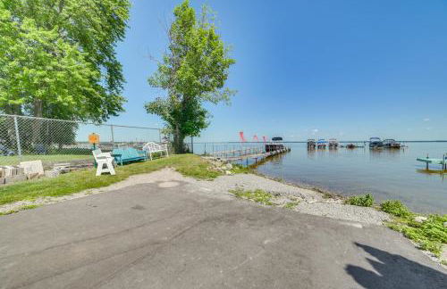 Houghton Lake Cottage with Patio Walk to Waterfront - Photo 23