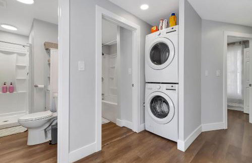 Spacious Central 4BR, Ski & Bike - Photo 35