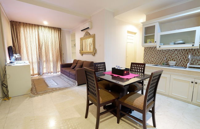 Premium Location 2BR Apartment @ FX Residence - Foto 23