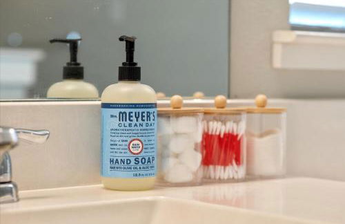 The Aubrey Escape with Fenced Backyard - Foto 37