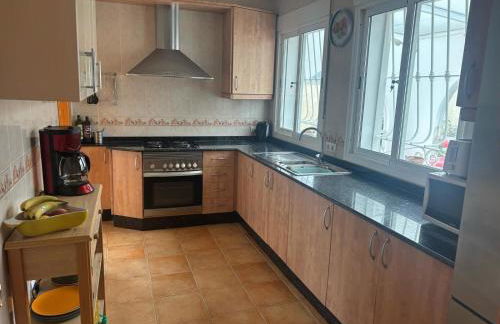 Casa Bueno- Sleeps 7 Private Pool & AirCon - Foto 55