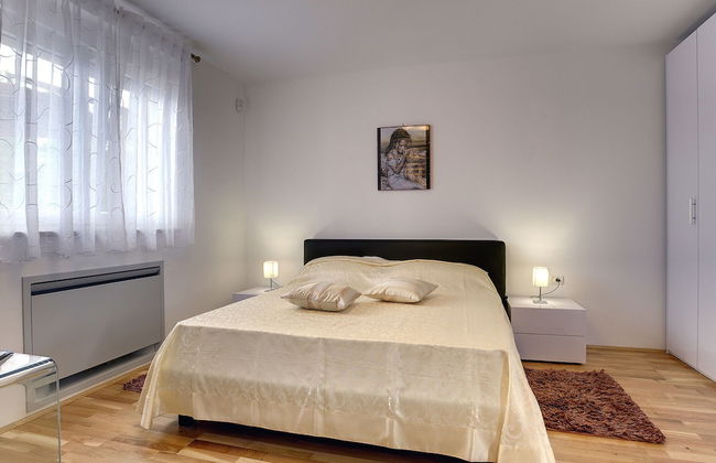 Modern Holiday Home With Pool in Bratulici - Foto 7