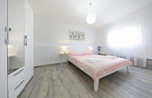 Apartmani NEVA, Pridraga - Foto 35