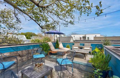 Elegant Sunlit Home with Private Rooftop Oasis - Foto 4