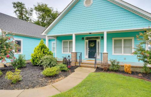 Lakefront Home with Hot Tub and Dock in Cross Hill! - Foto 41