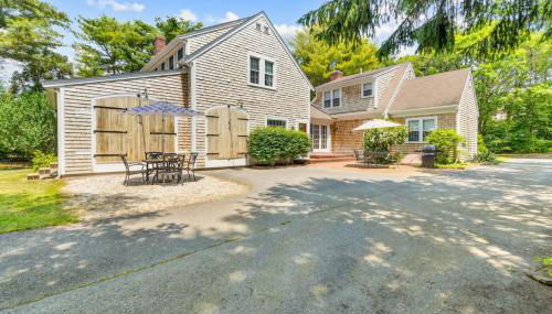 Gorgeous Home 1 mile to Beach and near Cape Cod Bikepath - Foto 2