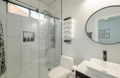 Modern Casita,Spa,Pool 10 Min to AZ Athletic Center - Photo 28