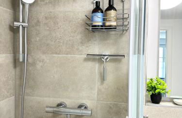 BELLA - Business&Family, Messe Flughafen in 5 min, SmartTV, Netflix, Waschmaschine, 24h Checkin, 35qm - Foto 37