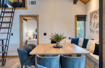 Lake View, Firepit, Game Room Remodeled Lake Tahoe Luxury Cabin by Avantstay - Foto 20