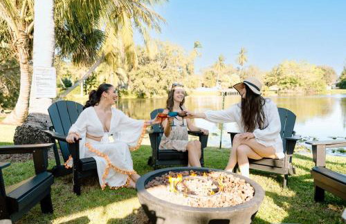 Pickleball, Heated Pool, Cold Plunge, Sauna,Bar! - Foto 27