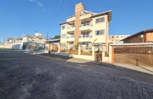 Residencial Cristina's-Apartamentos de 2-3 Quartos equipados com WiFi Garagem-Excelente Localização - Photo 58