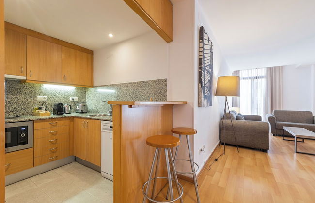 Aspasios Plaza Real Apartments - Foto 8