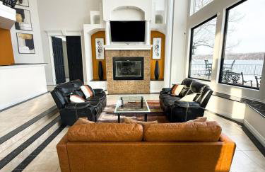 Crystal Palm Lakefront Luxury Home 6 Bed and 5 Bath - Foto 8